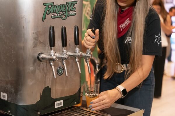 Gabriel o Pensador é uma das atrações do Festival Brasileiro da Cerveja, em Balneário Camboriú Festival Brasileiro da Cerveja, em Balneário Camboriú
