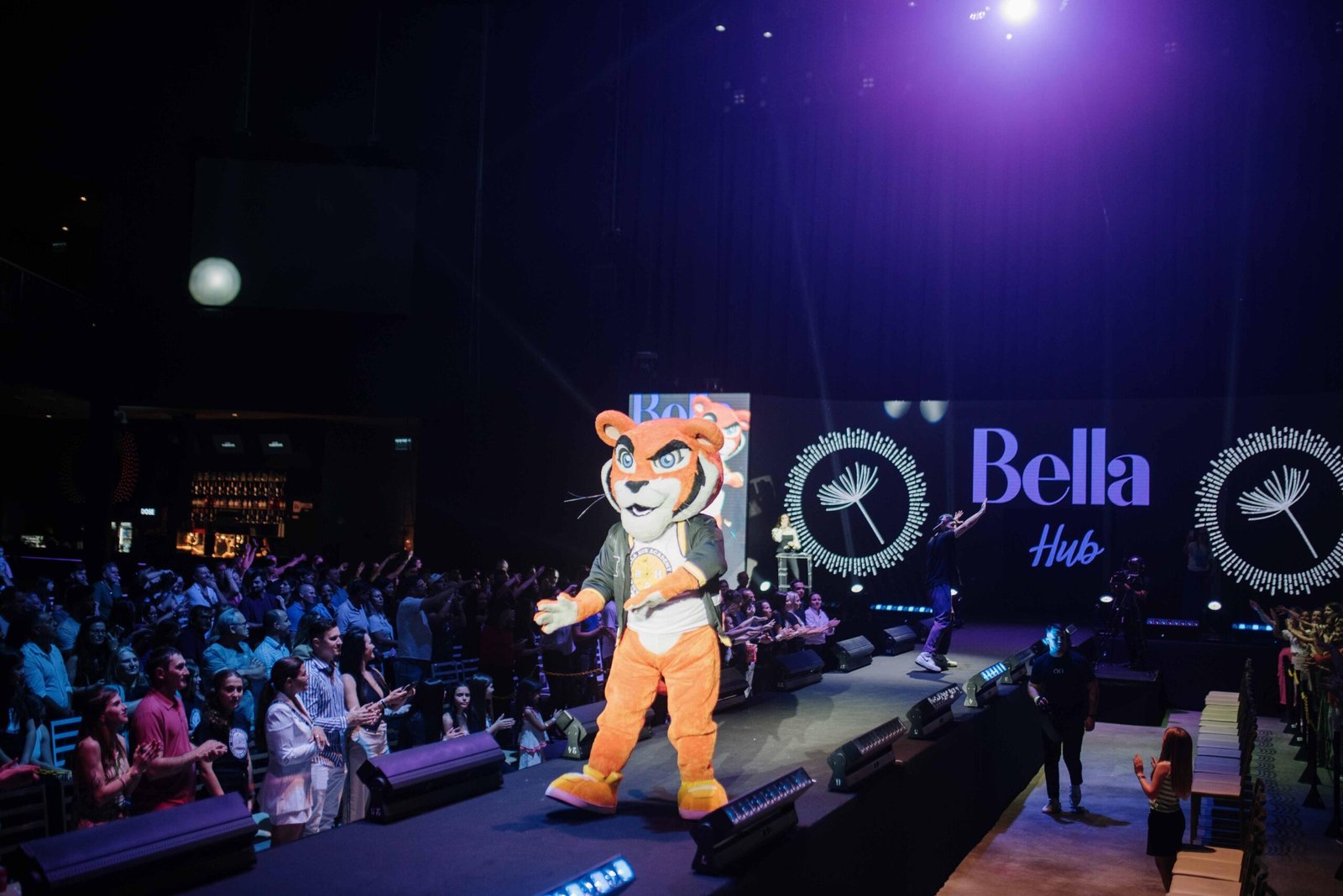 Bella Hub conquista mercado internacional com evento inédito no Uruguai 1 Hub de talentos com foco na capacitacao e apresentacao de jovens para o mercado da moda e do entretenimento promove primeira edicao internacional 3 scaled