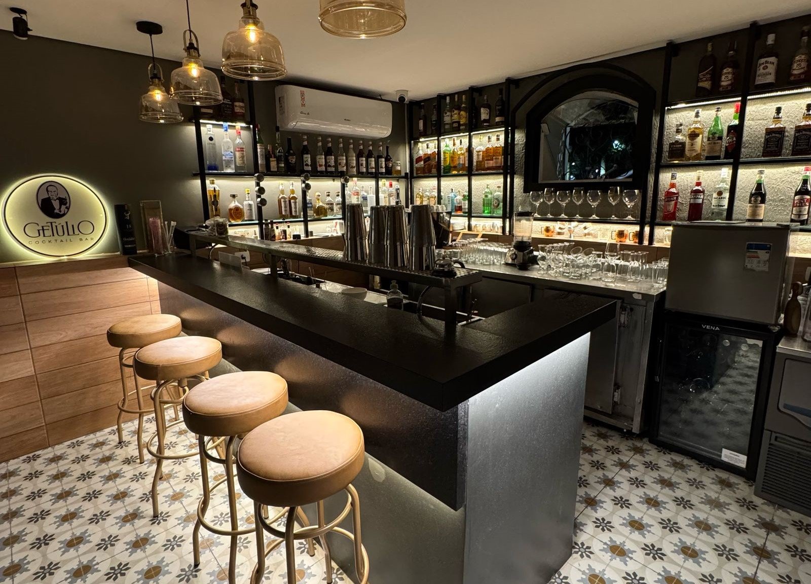 Getulio Bar