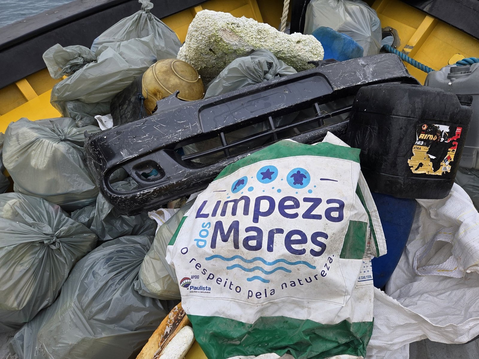 Limpeza dos Mares realiza etapa histórica na Reserva Biológica Marinha do Arvoredo 1 Mais de 900 Kg de lixo foram recolhidos na mais recente etapa do Limpeza dos Mares