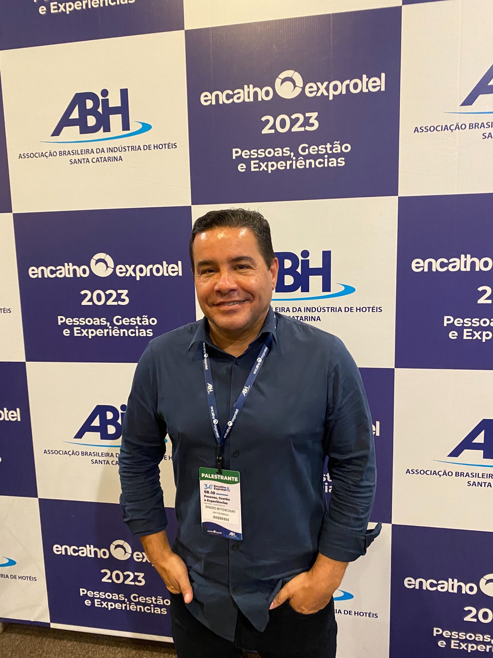 Vektor Energia apresenta soluções para o setor hoteleiro no 36º Encatho & Exprotel 1 akaka