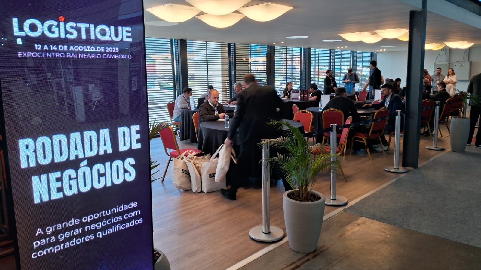 Rodada de Negócios LOGISTIQUE 2025 reúne cadeia logística em Balneário Camboriú e é apontada como sucesso por participantes 1 WhatsApp Image 2025 08 18 at 10.44.17